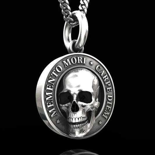 đ„Memento Mori koponya medĂĄl