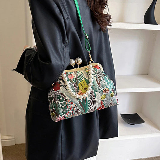 Floral Shell-Shaped Shoulder Bag – Elegant Design, Versatile Chain Strap, Spacious & Stylish