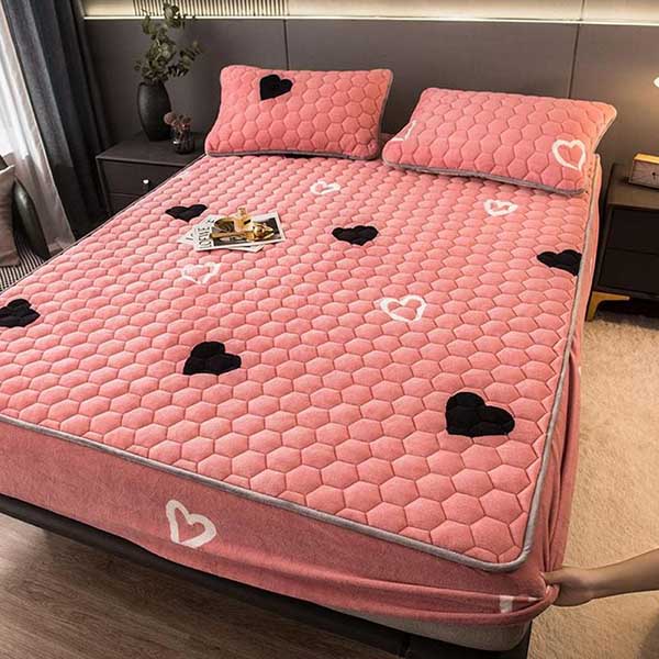 Puha és elegáns ágyneműgarnitúra (matrachuzat + 2x párnahuzat) | VELVETLUX