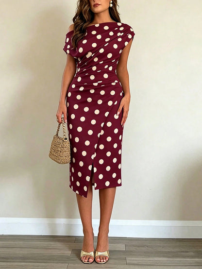 👗 Fekete-fehér pöttyös ruha – klasszikus pöttyös stílus, bármilyen alkalomra alkalmas ✨